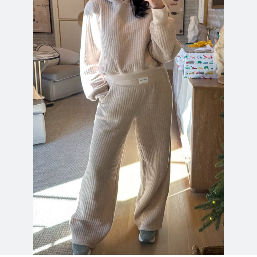 Aerie Coffee Rub Set Cozy Cream Ribbed Knit Sweatshirt & Pants
